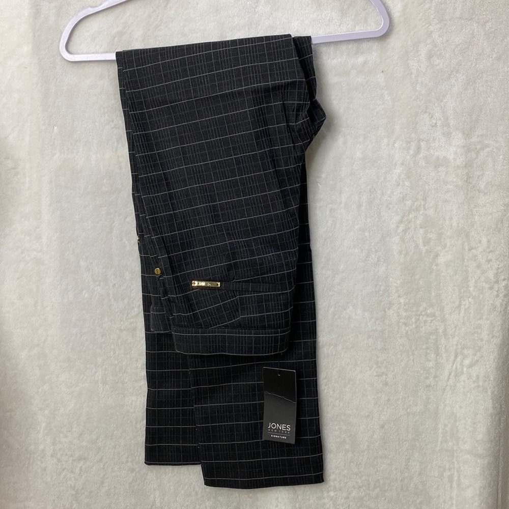 Jones NY stylish plaid Office slacks - Picture 3 of 7